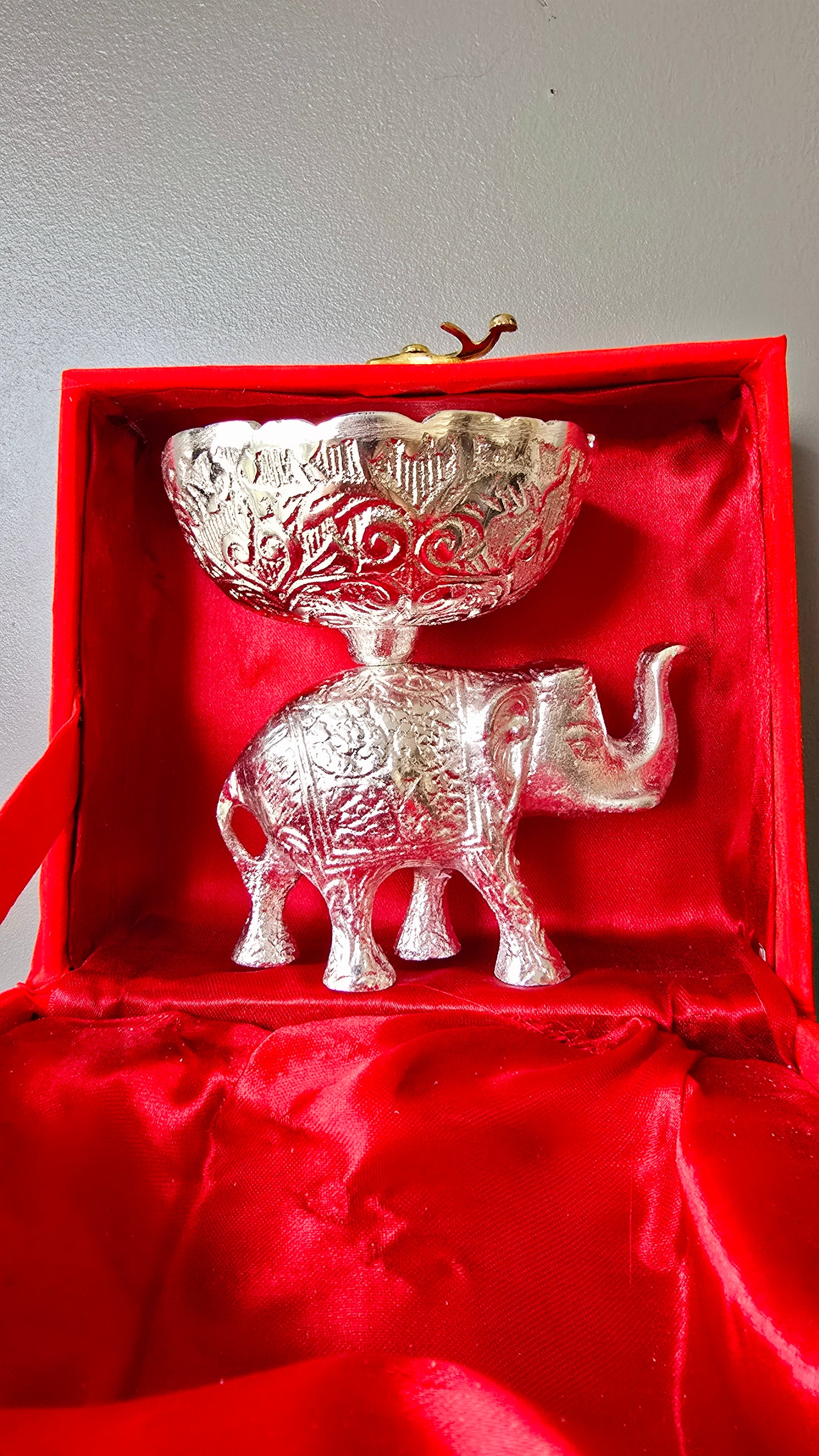 German Silver Elephant Bowl Gift Set – Premium Decorative Elephant with Velvet Box