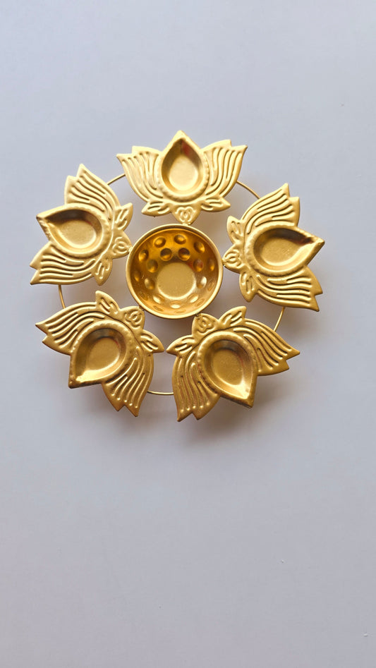 Lotus Metal Urli