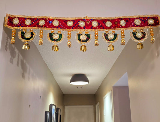 Bandhani Print Bandhanwar / Toran – Red & Gold Traditional Design