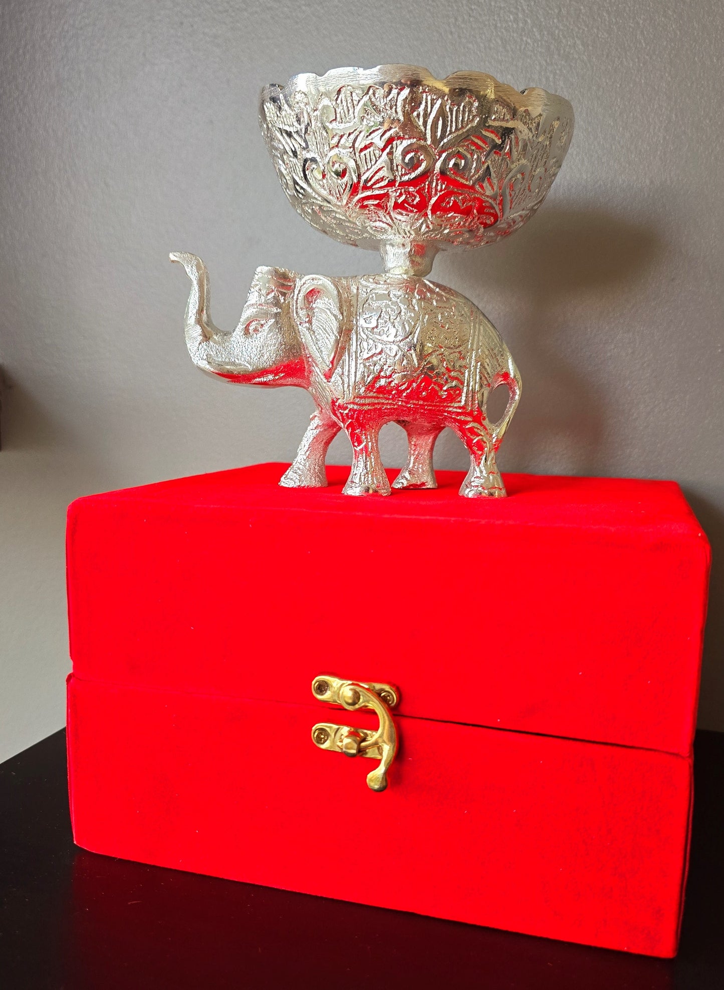 German Silver Elephant Bowl Gift Set – Premium Decorative Elephant with Velvet Box