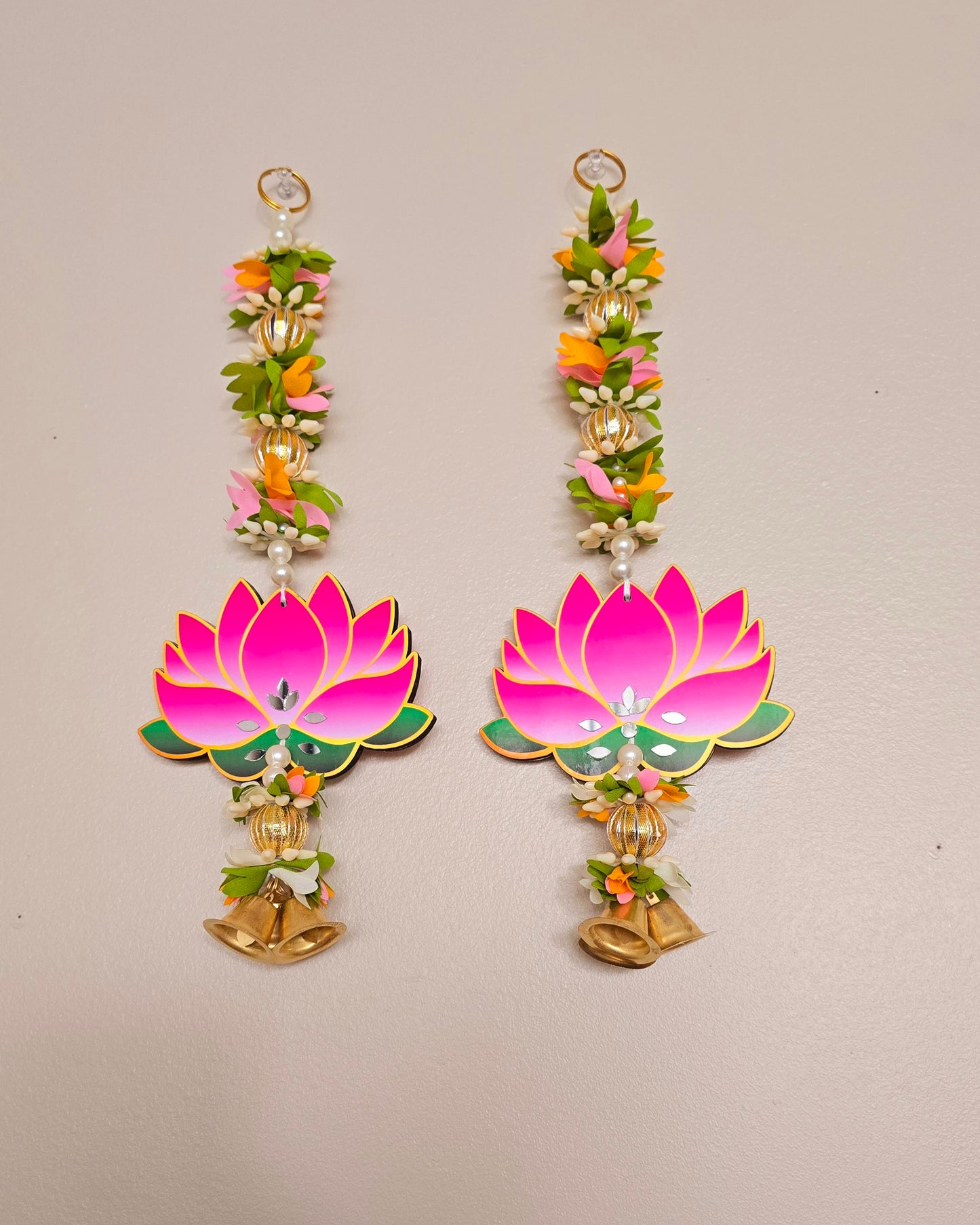 Short Lotus Hanging